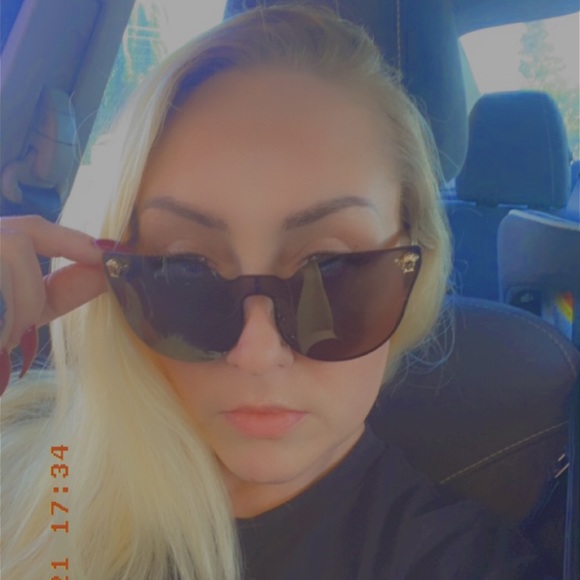 Meet your Posher, Cherese - Picture 6 of 7